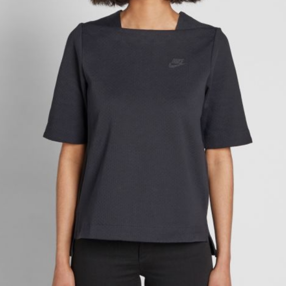Nike - Sportswear Short Sleeve Tech Fleece Crew - Size M